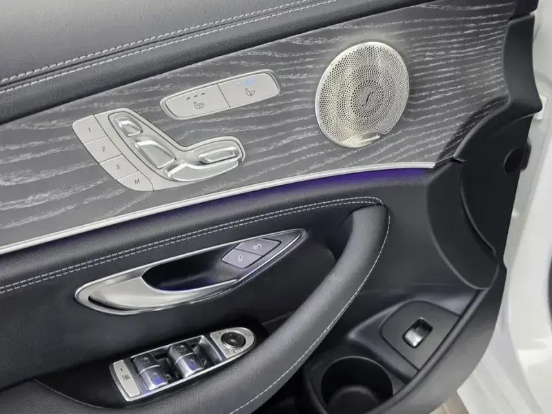 2023 Mercedes-Benz E-Класс с пробегом 40 531 км