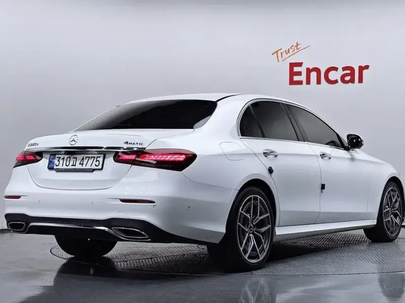 2022 Mercedes-Benz E-Класс с пробегом 35 726 км