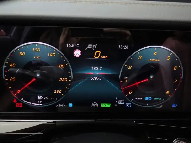 2021 Mercedes-Benz E-Класс с пробегом 57 975 км