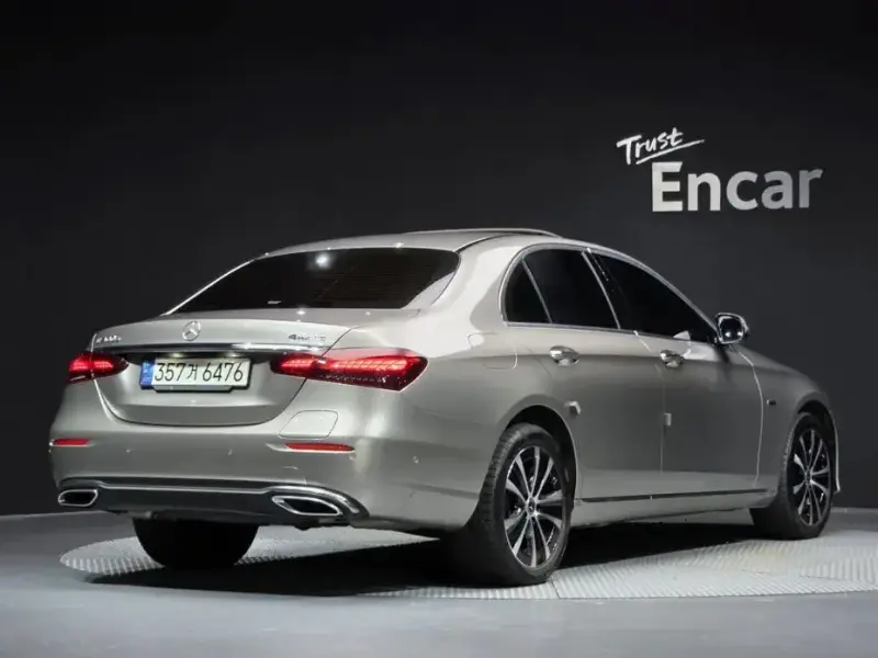 2021 Mercedes-Benz E-Класс с пробегом 110 873 км