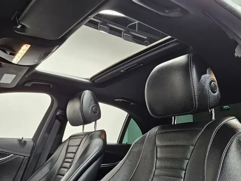 2022 Mercedes-Benz E-Класс с пробегом 35 726 км