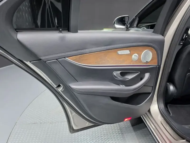 2021 Mercedes-Benz E-Класс с пробегом 110 873 км