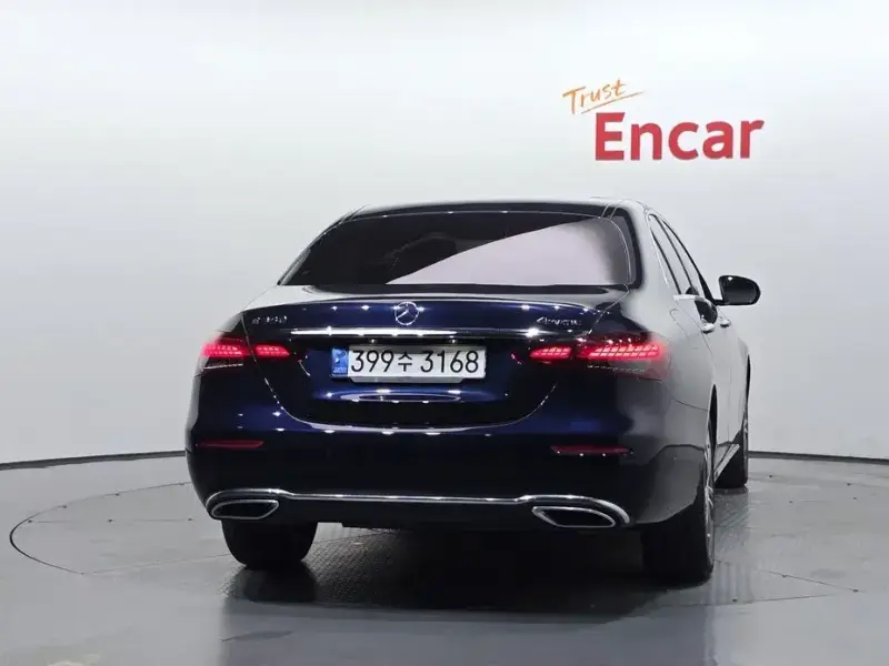 2022 Mercedes-Benz E-Класс с пробегом 48 818 км