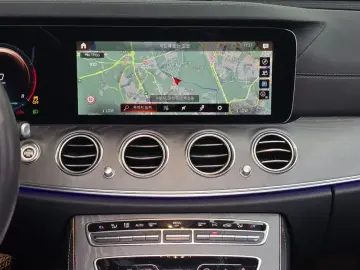 2022 Mercedes-Benz E-Класс с пробегом 48 818 км