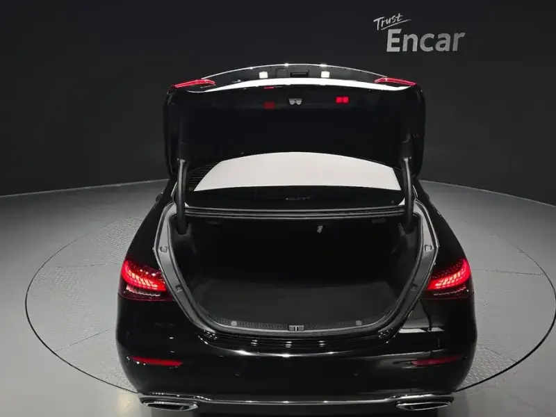 2022 Mercedes-Benz E-Класс с пробегом 26 234 км