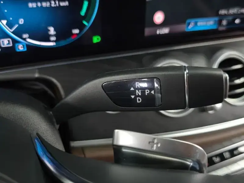 2022 Mercedes-Benz E-Класс с пробегом 14 345 км