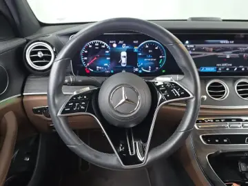 2022 Mercedes-Benz E-Класс с пробегом 14 345 км