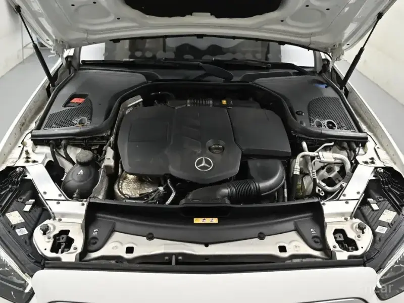 2021 Mercedes-Benz E-Класс с пробегом 140 009 км