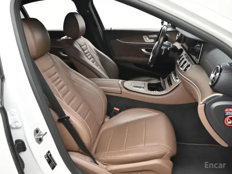 2021 Mercedes-Benz E-Класс с пробегом 140 009 км