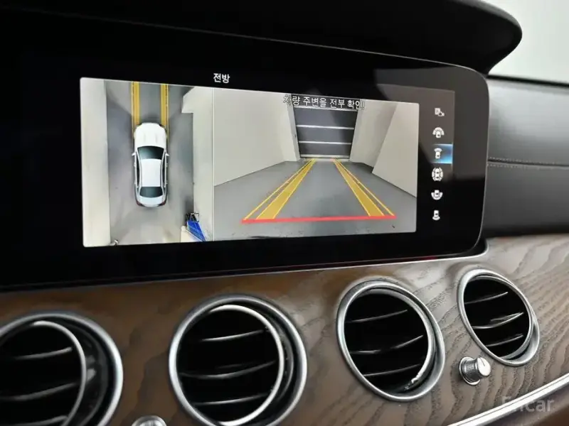 2021 Mercedes-Benz E-Класс с пробегом 140 009 км