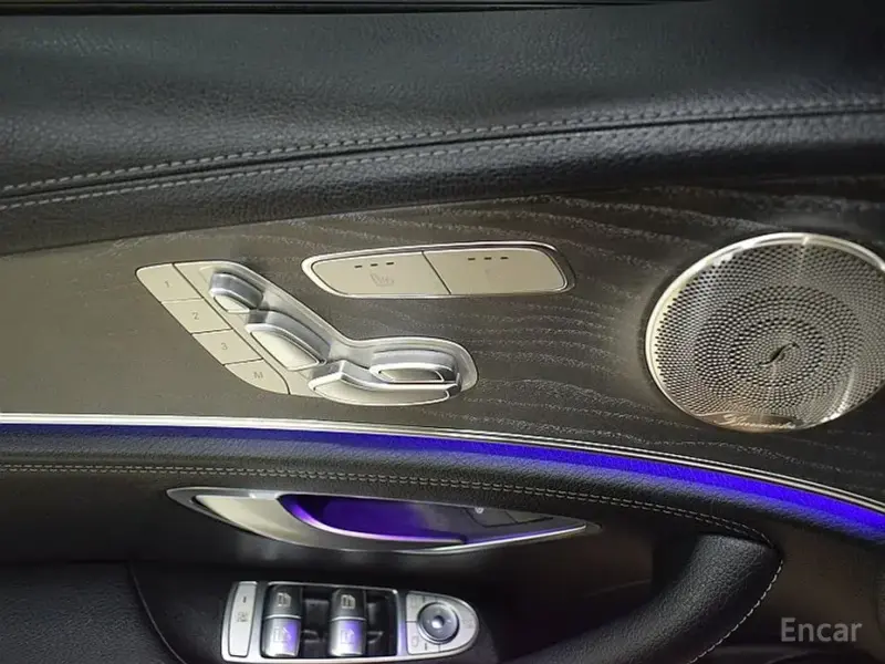 2023 Mercedes-Benz E-Класс с пробегом 36 312 км