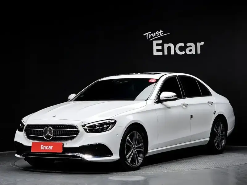 2023 Mercedes-Benz E-Класс с пробегом 17 987 км