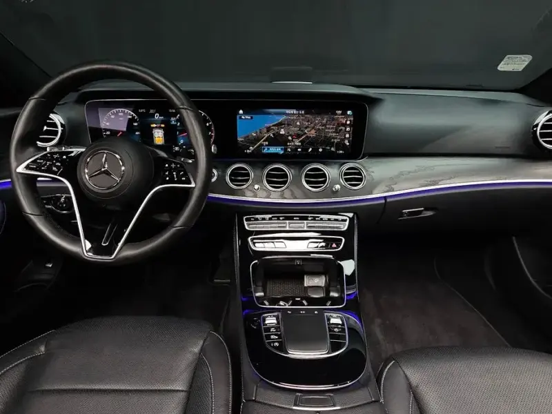 2023 Mercedes-Benz E-Класс с пробегом 17 987 км