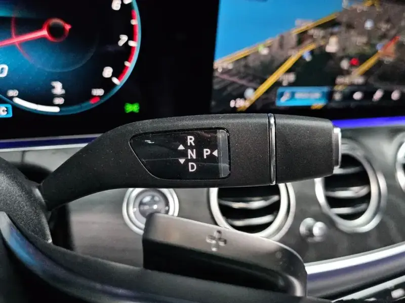 2023 Mercedes-Benz E-Класс с пробегом 17 987 км