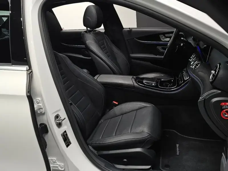 2023 Mercedes-Benz E-Класс с пробегом 17 987 км