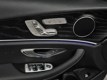 2023 Mercedes-Benz E-Класс с пробегом 17 987 км
