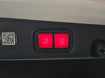 2023 Mercedes-Benz E-Класс с пробегом 17 987 км