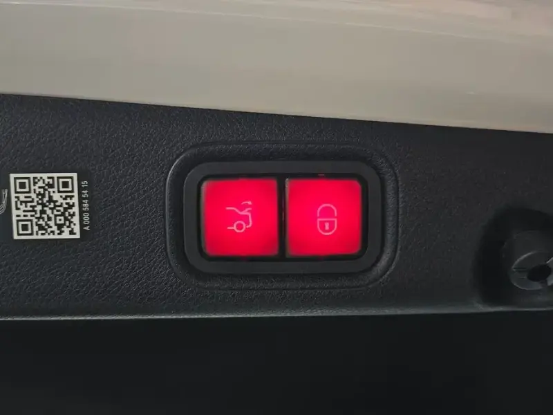 2023 Mercedes-Benz E-Класс с пробегом 17 987 км