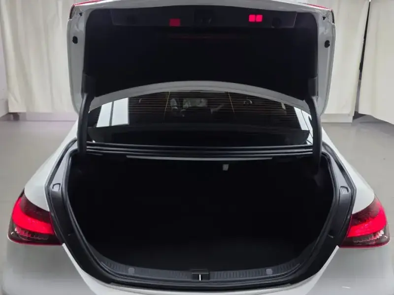 2021 Mercedes-Benz E-Класс с пробегом 55 620 км