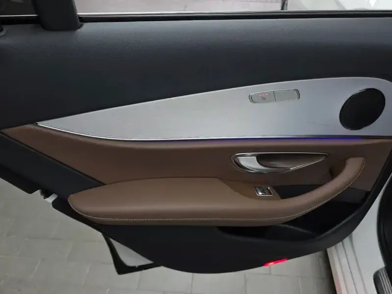 2021 Mercedes-Benz E-Класс с пробегом 55 620 км