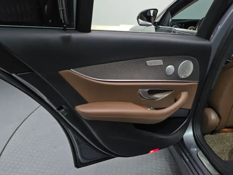 2020 Mercedes-Benz E-Класс с пробегом 108 725 км