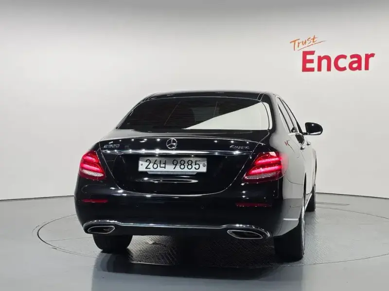 2018 Mercedes-Benz E-Класс с пробегом 63 886 км