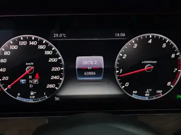 2018 Mercedes-Benz E-Класс с пробегом 63 886 км