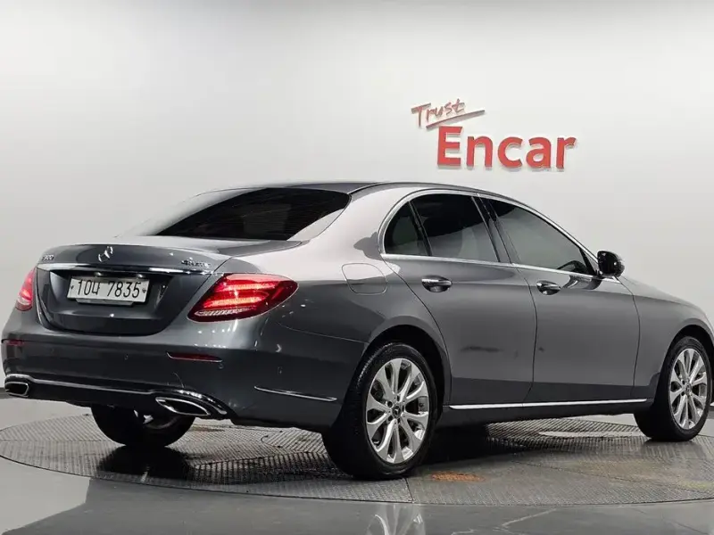 2018 Mercedes-Benz E-Класс с пробегом 46 703 км