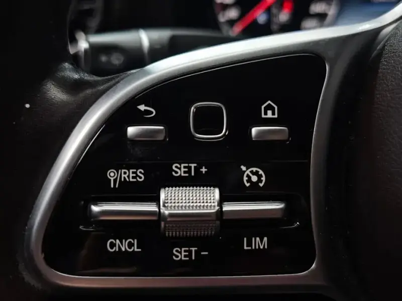 2019 Mercedes-Benz E-Класс с пробегом 134 656 км