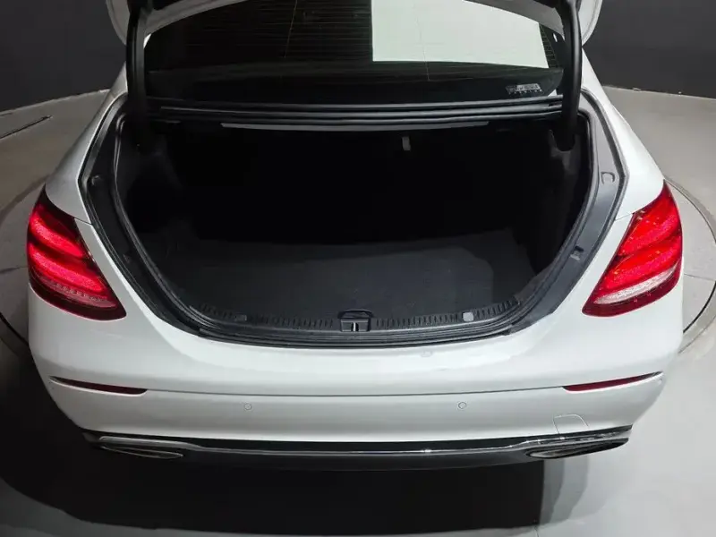 2019 Mercedes-Benz E-Класс с пробегом 134 656 км
