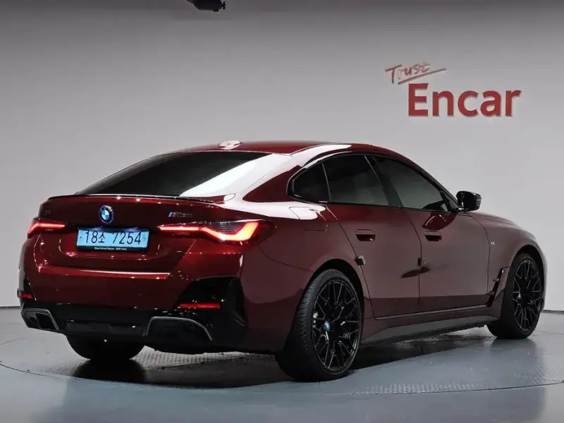 2023 BMW i4 с пробегом 39 855 км