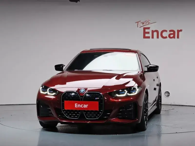 2023 BMW i4 с пробегом 39 855 км