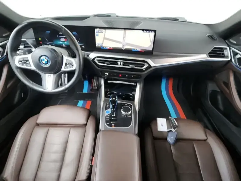 2022 BMW i4 с пробегом 107 624 км