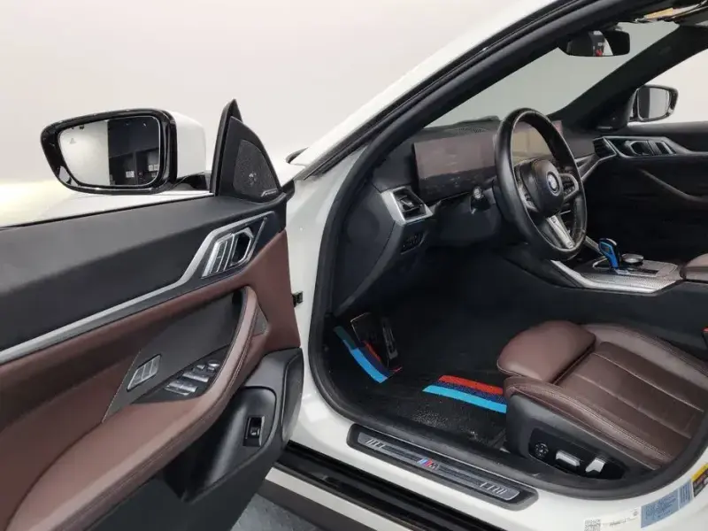2022 BMW i4 с пробегом 107 624 км