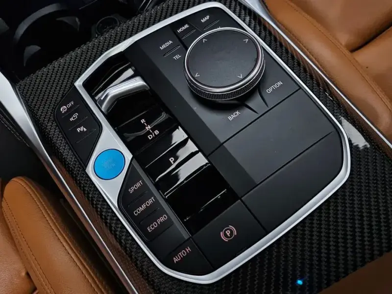 2023 BMW i4 с пробегом 39 855 км