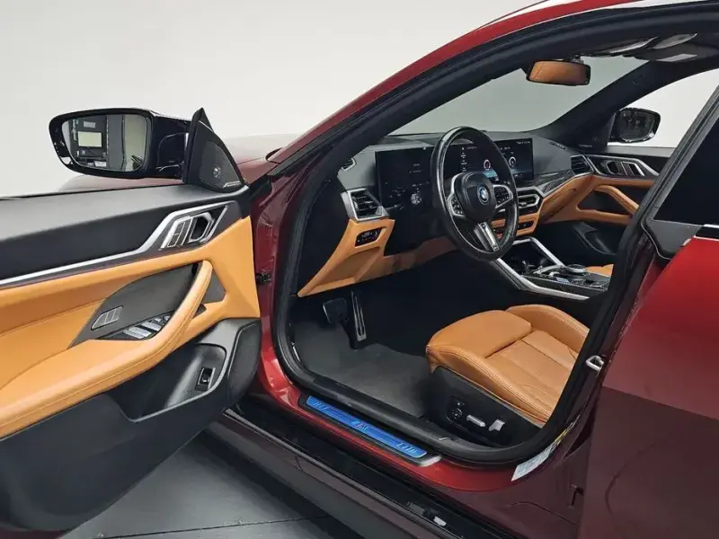 2023 BMW i4 с пробегом 39 855 км