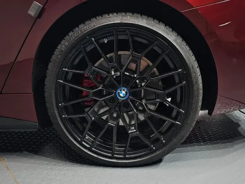 2023 BMW i4 с пробегом 39 855 км