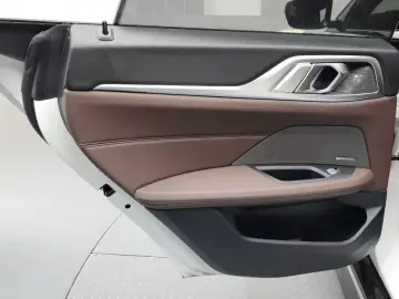 2022 BMW i4 с пробегом 107 624 км