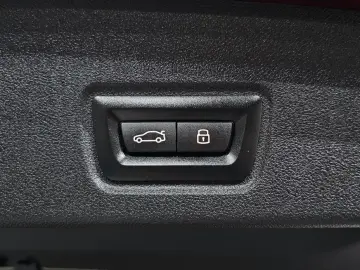 2023 BMW i4 с пробегом 39 855 км