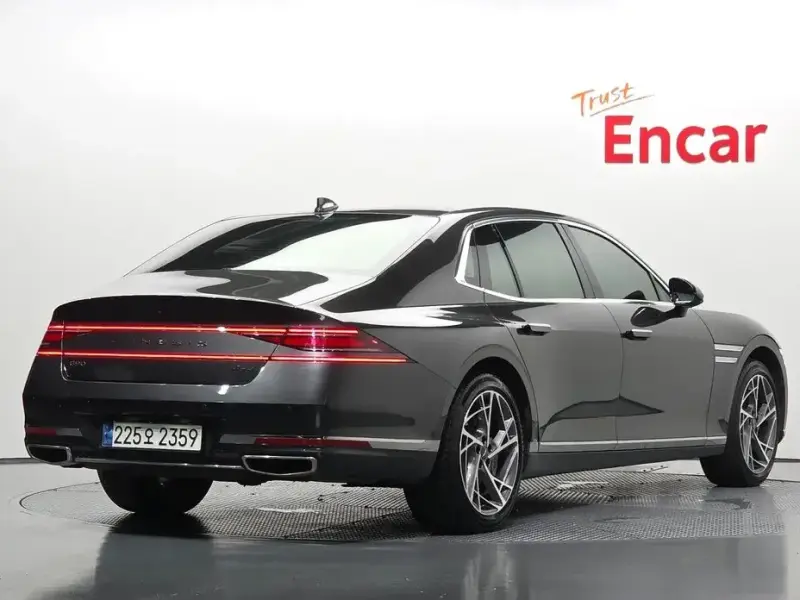 2023 Genesis G90 с пробегом 59 723 км
