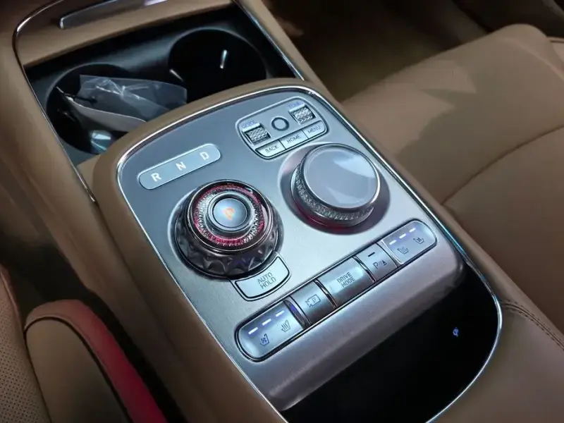 2023 Genesis G90 с пробегом 59 723 км