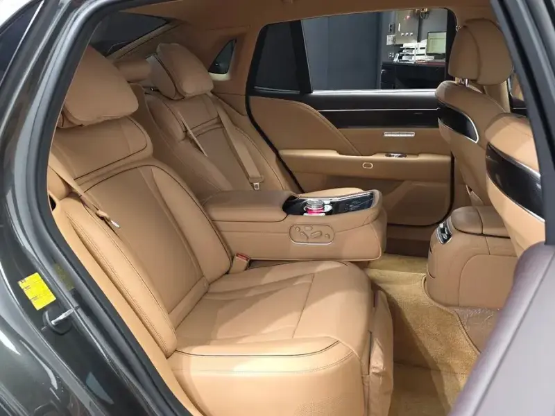 2023 Genesis G90 с пробегом 59 723 км