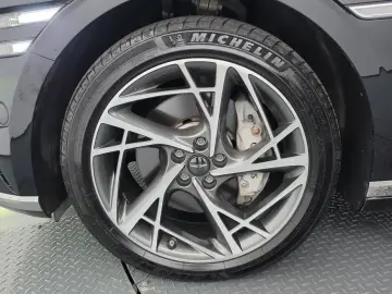 2023 Genesis G90 с пробегом 89 672 км