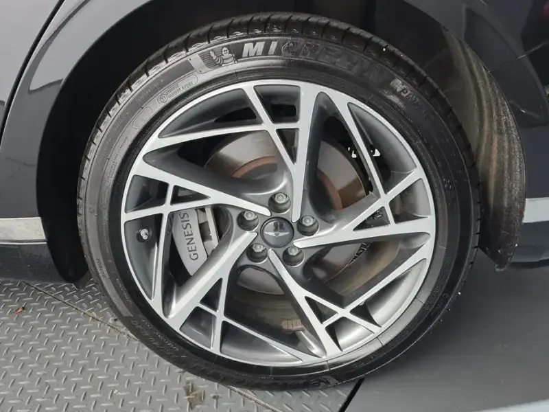 2023 Genesis G90 с пробегом 89 672 км