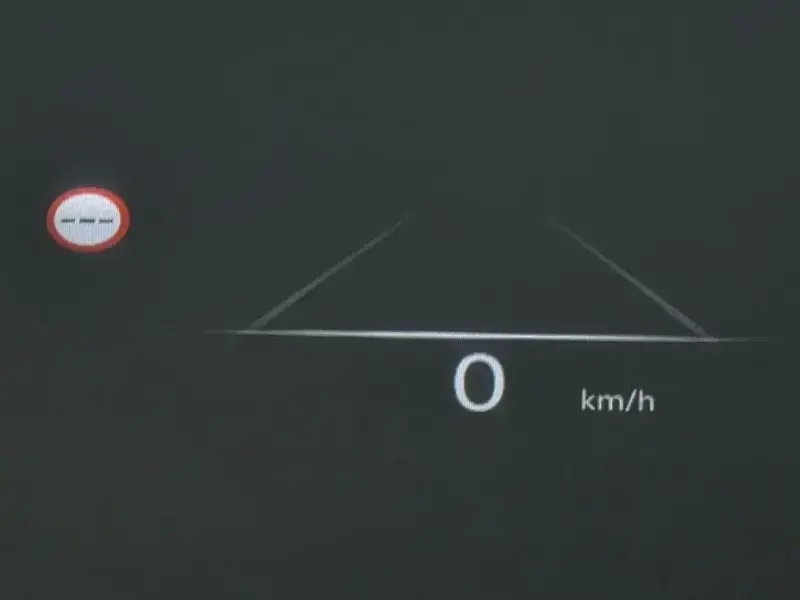 2023 Genesis G90 с пробегом 89 672 км
