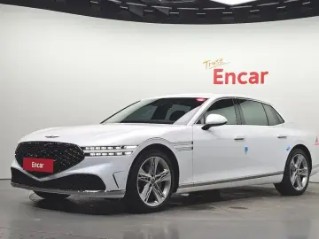 2023 Genesis G90 с пробегом 82 663 км