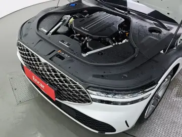 2023 Genesis G90 с пробегом 82 663 км