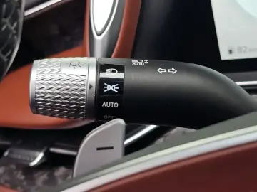 2023 Genesis G90 с пробегом 82 663 км
