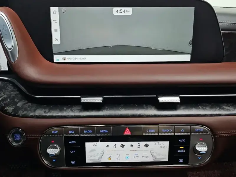 2023 Genesis G90 с пробегом 82 663 км