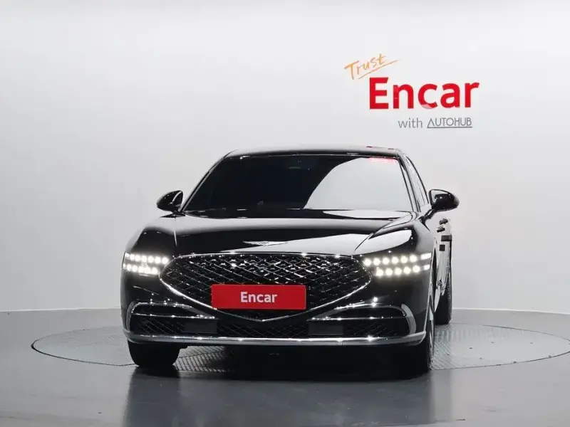 2023 Genesis G90 с пробегом 9 507 км